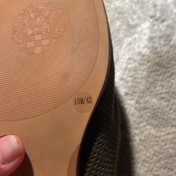 Vince Camuto Suede Ankle Booties. NWOT - Picture 6 of 6